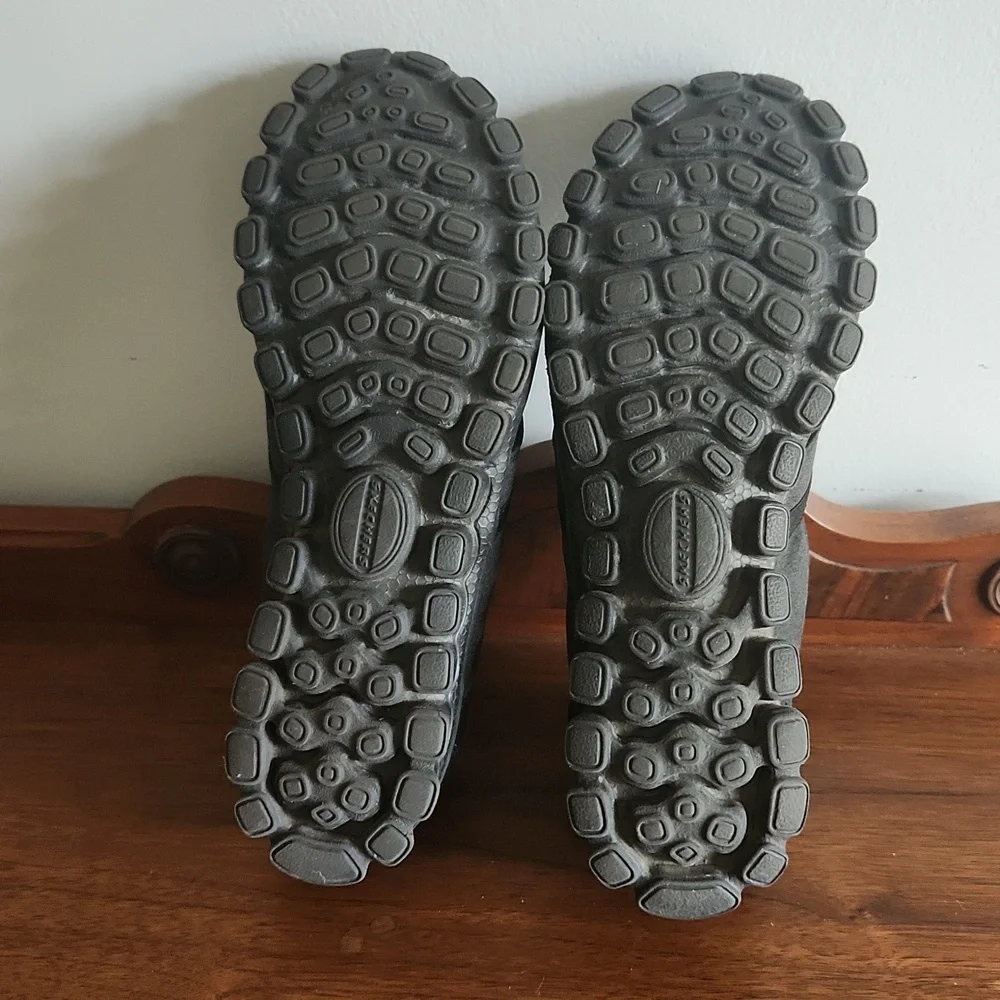 Sketchers, Sz 6.5, Textile Upper, Balance Man Made Material, Black, Hardly Worn - Picture 4 of 9